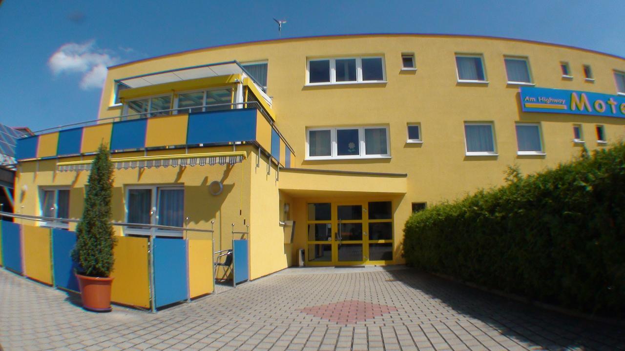 Motel Am Highway Althengstett Exterior photo